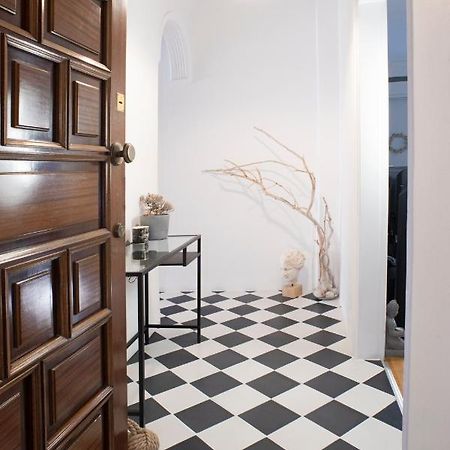 Spacious 82 M2 Two Bedroom Classy Apartment Near City Center Tesalónica Exterior foto